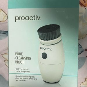 Proactiv Pore Cleansing Brush